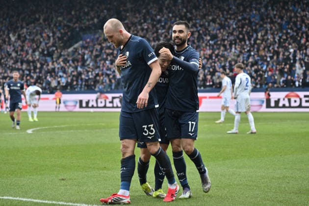 Jubel 2:0 Philipp Hofmann (VfL Bochum), Koji Miyoshi (VfL Bochum), Gerrit Holtmann (VfL Bochum), v.li. 31.01.2026, Fussball 2. Bundesliga, Saison 2025 2026, 20. Spieltag, VfL Bochum - FC Schalke 04 DFL regulations prohibit any use of photographs as image sequences and or quasi-video Bochum Vonovia Ruhrstadion Nordrhein Westfalen Deutschland