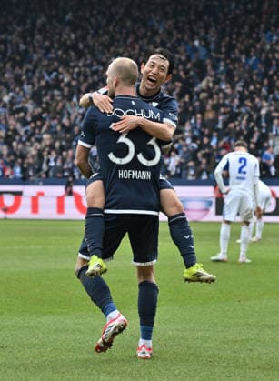 Jubel 2:0 Philipp Hofmann (VfL Bochum), Koji Miyoshi (VfL Bochum), v.li. 31.01.2026, Fussball 2. Bundesliga, Saison 2025 2026, 20. Spieltag, VfL Bochum - FC Schalke 04 DFL regulations prohibit any use of photographs as image sequences and or quasi-video Bochum Vonovia Ruhrstadion Nordrhein Westfalen Deutschland