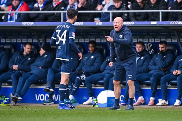 31.01.2026, Fussball, 2. Bundesliga, Saison 2025 2026, 20. Spieltag, VfL Bochum - FC Schalke 04, Cajetan Lenz VfL Bochum 1848), Trainer Uwe Rösler (VfL Bochum 1848) xRHR-FOTO YYx