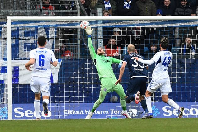 Philipp Hofmann (VfL Bochum) Tor zum 2:0 waehrend des Spiels der 2. Bundesliga zwischen VfL Bochum und FC Schalke 04, Vonovia Ruhrstadion am 31. January 2026 in Bochum, Deutschland. (Foto von Ralf Treese DeFodi Images) +++ Philipp Hofmann (VfL Bochum) scores his team™s second goal during the 2. Bundesliga match between VfL Bochum and FC Schalke 04 at Vonovia Ruhrstadion on January 31, 2026 in Bochum, Germany. (Photo by Ralf Treese DeFodi Images) (Photo by Ralf Treese DeFodi Images) -