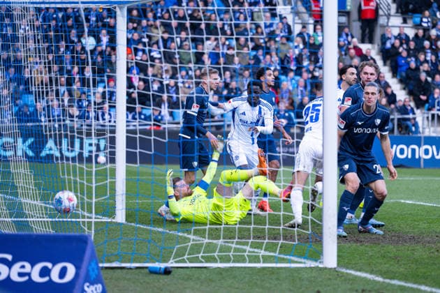 31.01.2026, Fussball, 2. Bundesliga, Saison 2025 2026, 20. Spieltag, VfL Bochum - FC Schalke 04, Kein Tor von Nikola Katic (FC Schalke 04) xRHR-FOTO YYx