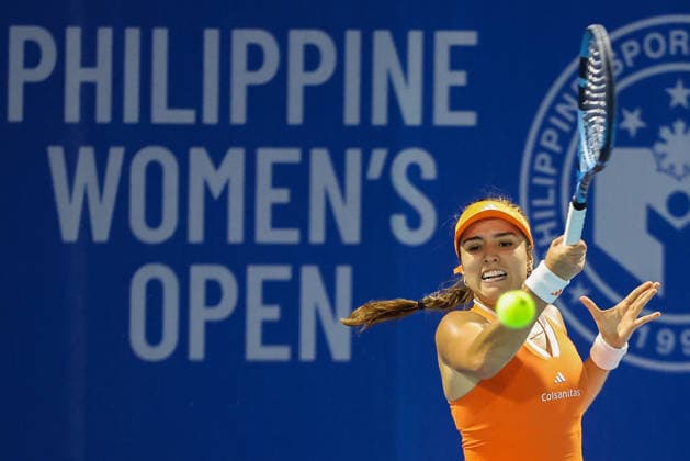 (260131) -- MANILA, Jan. 31, 2026 -- Camila Osorio of Colombia hits a return during the women s singles final match between Camila Osorio of Colombia and Donna Vekic of Croatia at the WTA, Tennis Damen Philippine Women s Open in Manila, the Philippines, Jan. 31, 2026. ) (SP)PHILIPPINES-MANILA-TENNIS-WTA PHILIPPINE WOMEN S OPEN ROUELLExUMALI 