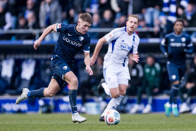 2. Fussball Bundesliga, VfL Bochum - FC Schalke 04; 31.01.2026 Callum Marshall (VfL Bochum, 16) am Ball 2. Fussball Bundesliga, VfL Bochum - FC Schalke 04, Bochum, VONONVIA Ruhrstadion, 31.01.2026 DFL REGULATIONS PROHIBIT ANY USE OF PHOTOGRAPHS AS IMAGE SEQUENCES AND OR QUASI-VIDEO.