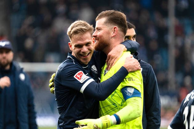 Deutschland: 2. Bundesliga 2025 26 VfL Bochum vs. FC Schalke 04 20. Spieltag Samstag, 31.01.2026 Vonovia Ruhrstadion (Nordrhein-Westfalen, Deutschland) Timo Horn (VfL Bochum, 1) Leandro Morgalla (VfL Bochum, 39)