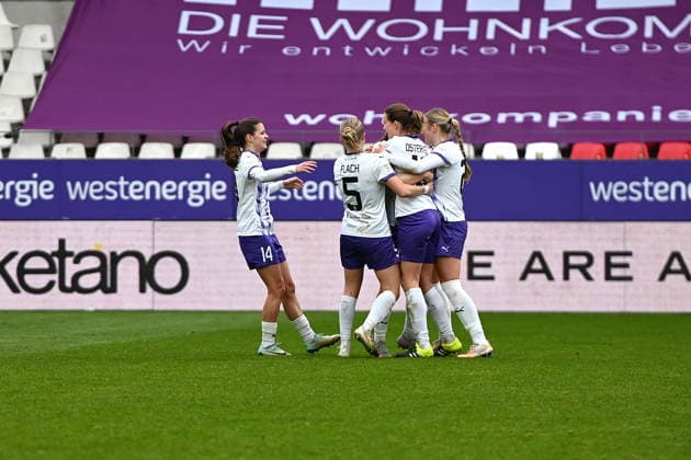 Torjubel Google Pixel Frauen Bundesliga SGS Essen Union Berlin 31.01.2026 Torjubel SGS Essen, Google Pixel Frauen Bundesliga, 16. Spieltag, SGS Essen gegen Union Berlin am 31. Januar 2026 im Stadion an der Hafenstraße, Essen.