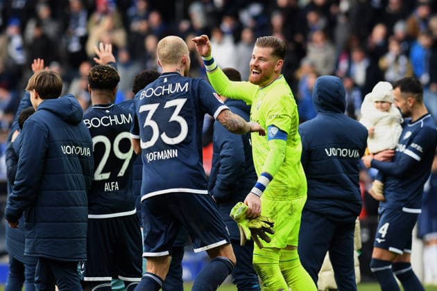 Philipp Hofmann (VfL Bochum) und Torwart Timo Horn (VfL Bochum) Jubel, jubeln waehrend des Spiels der 2. Bundesliga zwischen VfL Bochum und FC Schalke 04, Vonovia Ruhrstadion am 31. January 2026 in Bochum, Deutschland. (Foto von Ralf Treese DeFodi Images) +++ Philipp Hofmann (VfL Bochum) und Torwart Timo Horn (VfL Bochum) celebrates, celebrating during the 2. Bundesliga match between VfL Bochum and FC Schalke 04 at Vonovia Ruhrstadion on January 31, 2026 in Bochum, Germany. (Photo by Ralf Treese DeFodi Images) (Photo by Ralf Treese DeFodi Images) -