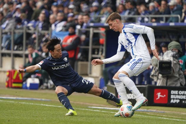 Fussball, 2..BL saison 2025 2026 VFL Bochum vs FC Schalke 04 , 31.01.2026, Vonovia Ruhrstadion Bochum , Koji Miyashi VfL Bochum , Filipe Sanchez, S04