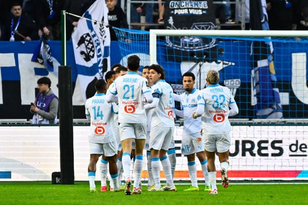 FOOTBALL : Paris FC vs Marseille - Ligue 1 - 31 01 2026 Mason Greenwood ( 10 - Olympique Marseille ) celebrates with teammates during the Ligue 1 match between Paris FC and Olympique de Marseille at Stade Jean Bouin on January 31, 2026 in Paris, France. ( Photo by Federico Pestellini PsnewZ ) - ParisFrance  Copyright: xFedericoxPestellinix