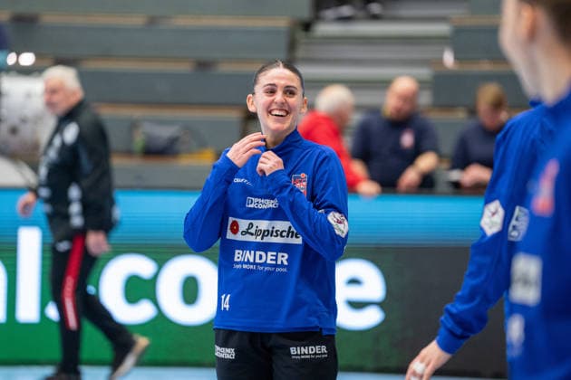 HSG Blomberg-Lippe (GER) vs. BSV Sachsen Zwickau (GER), Handball, 1. Handball Bundesliga Frauen, 15. Spieltag, 31.1.2026, Saision 2025 2026, Blomberg Ona Vegue (HSG Blomberg-Lippe, 14) beim Aufwearmen Blomberg Sporthalle an der Ulmenallee Deutschland