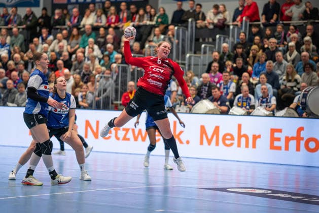 HSG Blomberg-Lippe (GER) vs. BSV Sachsen Zwickau (GER), Handball, 1. Handball Bundesliga Frauen, 15. Spieltag, 31.1.2026, Saision 2025 2026, Blomberg Laura Szabo (BSV Sachsen Zwickau, 06) im Torwurf Blomberg Sporthalle an der Ulmenallee Deutschland