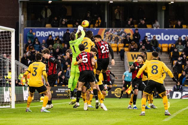 31st January 2026; Molineux Stadium, Wolverhampton, West Midlands, England; Premier League Football, Wolverhampton Wanderers versus Bournemouth; Jose Sa of Wolverhampton Wanderers punches the ball clear  GodfreyxPitt Content restricted for UK based newspaper