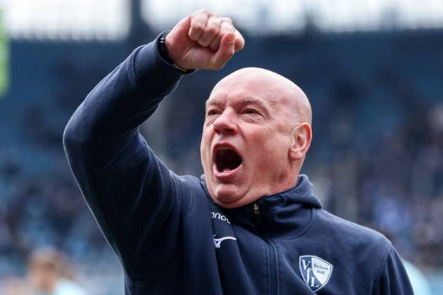 Bochum, Germany, 31.01.26, Cheftrainer Uwe Roesler (VfL Bochum) jubelt während des Spiels der 2. Bundesliga zwischen VfL 1848 Bochum - FC Schalke 04 im Vonovia Ruhrstadion in Bochum. (Photo by Joachim Bywaletz) DFB DFL REGULATIONS PROHIBIT ANY USE OF PHOTOGRAPHS AS IMAGE SEQUENCES AND OR QUASI-VIDEO.