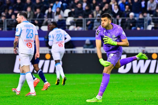 FOOTBALL : Paris FC vs Marseille - Ligue 1 - 31 01 2026 Geronimo Rulli ( 1 - Olympique Marseille ) during the Ligue 1 match between Paris FC and Olympique de Marseille at Stade Jean Bouin on January 31, 2026 in Paris, France. ( Photo by Federico Pestellini PsnewZ ) - ParisFrance  Copyright: xFedericoxPestellinix