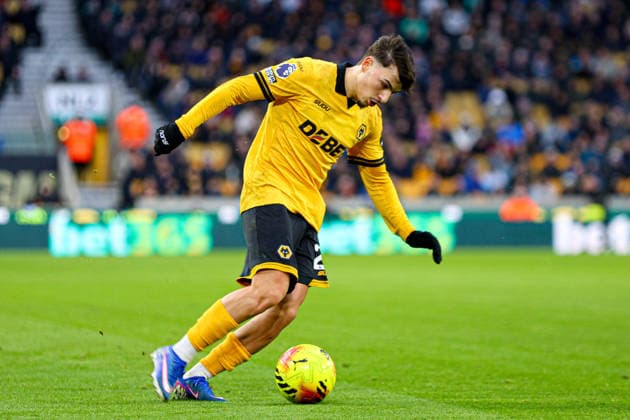 Rodrigo Gomes (21 Wolves) on the ball during the Premier League football match between Wolverhampton Wanderers and Bournemouth at Molineux stadium in Wolverhampton, England Copyright: xNataliexMincher SPPx Sportspressphoto_SPR87273