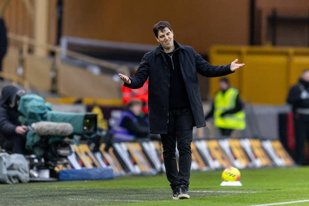 Wolverhampton Wanderers v Bournemouth, Premier League Bournemouth Head Coach Andoni Iraola during the Premier League match between Wolverhampton Wanderers and Bournemouth at Molineux, Wolverhampton, UK on 31 January 2026. Wolverhampton Molineux West Midlands UK Editorial use only DataCo restrictions apply See www.football-dataco.com , Copyright: xManjitxNarotrax PSI-23661-0030