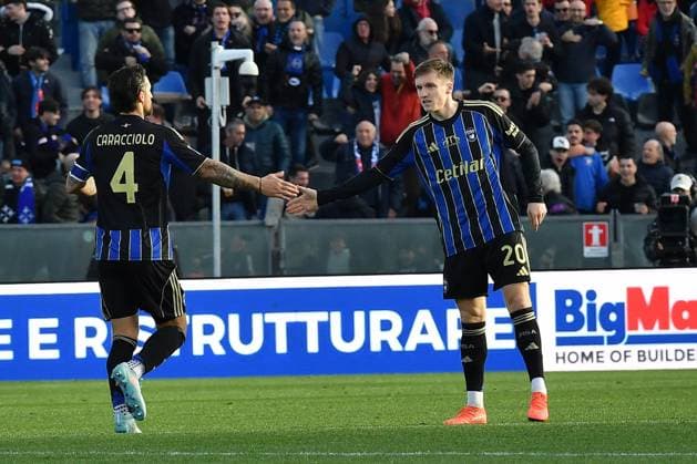CALCIO - Serie A - Pisa SC vs US Sassuolo Antonio Caracciolo (Pisa) and pi20 celebrate during Pisa SC vs US Sassuolo, Italian soccer Serie A match in Pisa, Italy, January 31 2026 Pisa Italy  Copyright: xIPAxSport ABACAx