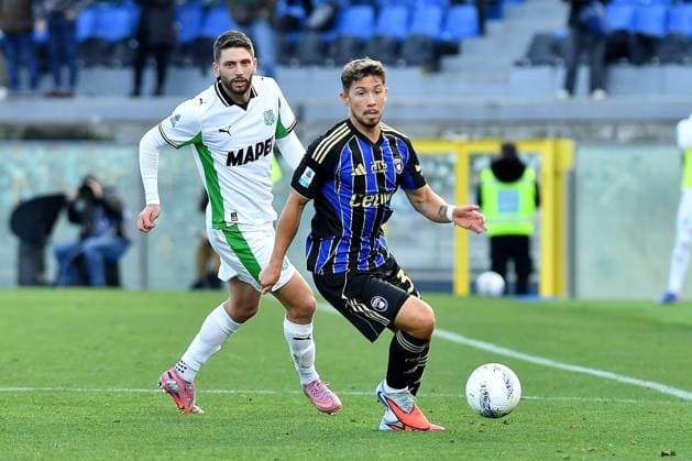 CALCIO - Serie A - Pisa SC vs US Sassuolo Felipe Loyola (Pisa) Domenico Berardi (Sassuolo) during Pisa SC vs US Sassuolo, Italian soccer Serie A match in Pisa, Italy, January 31 2026 Pisa Italy  Copyright: xIPAxSport ABACAx