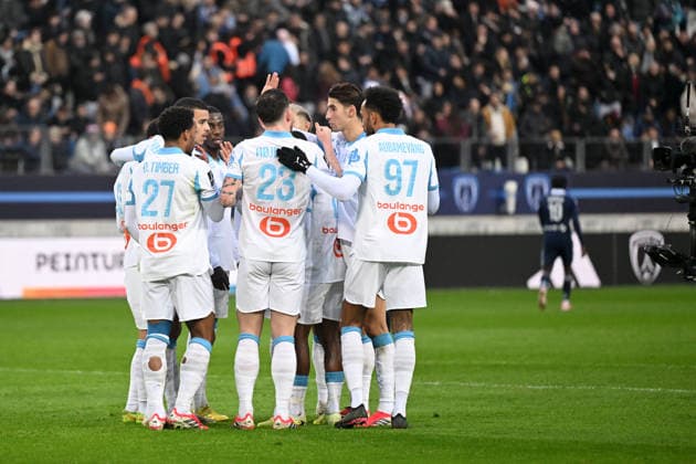 Paris FC v Olympique de Marseille - Ligue 1 McDonald s 2025 2026 21 Nayef AGUERD (om) - 10 Mason GREENWOOD (om) during the Ligue 1 McDonald s match between Paris FC and Marseille at Stade Jean Bouin on January 31, 2026 in Paris, France. Paris France  Copyright: xFEPx 776348267