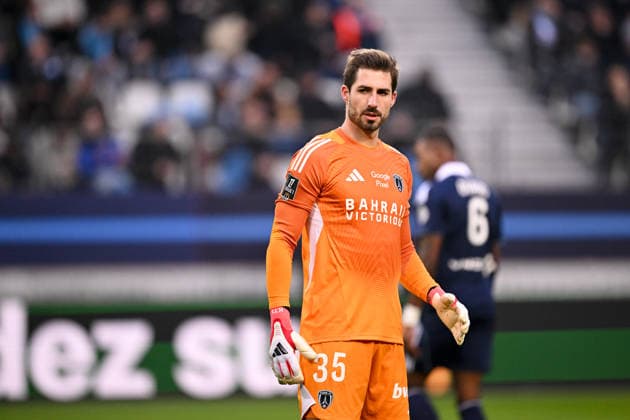 Paris FC v Olympique de Marseille - Ligue 1 McDonald s 2025 2026 35 Kevin TRAPP (pfc) during the Ligue 1 McDonald s match between Paris FC and Marseille at Stade Jean Bouin on January 31, 2026 in Paris, France. Paris France  Copyright: xFEPx 776348267