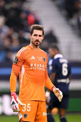 Paris FC v Olympique de Marseille - Ligue 1 McDonald s 2025 2026 35 Kevin TRAPP (pfc) during the Ligue 1 McDonald s match between Paris FC and Marseille at Stade Jean Bouin on January 31, 2026 in Paris, France. Paris France  Copyright: xFEPx 776348267
