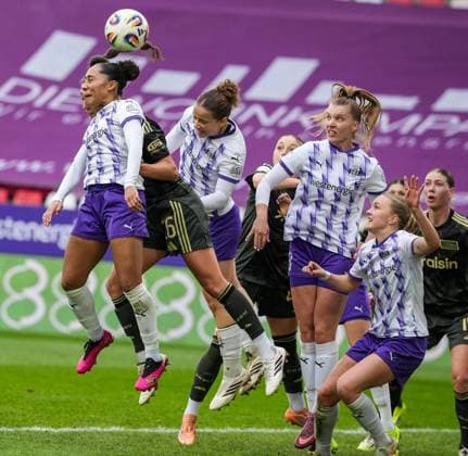 Frauenfussball in Essen ** NUR FÜR REDAKTIONELLE ZWECKE ** EDITORIAL USE ONLY **<p>Vanessa Fürst von der SGS Essen im Spiel gegen den 1. FC Union Berlin. Das Spiel SGS Essen gegen 1. FC Union Berlin endete am 31.01. 2026 mit 2:4 im Stadion Essen an der Hafenstraße 97a. Michael Gohl FUNKE Foto Services< p> Deutschland Nordrhein-Westfalen Essen Copyright: MichaelxGohl