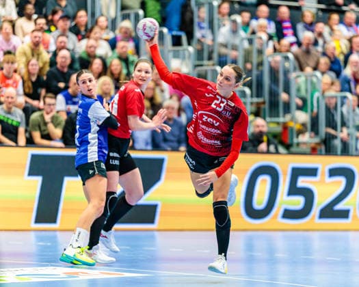 Silje Brons Petersen (BSV Sachsen Zwickau, 23) im Torwurf GER, HSG Blomberg-Lippe vs. BSV Sachsen Zwickau, Handball, 1. Bundesliga Frauen, 15. Spieltag, 31.01.2026 GER, HSG Blomberg-Lippe vs. BSV Sachsen Zwickau, Handball, 1. Bundesliga Frauen, 15. Spieltag, 31.01.2026 Blomberg Copyright: xEibner-Pressefoto JanxRollingerx EP_JSK
