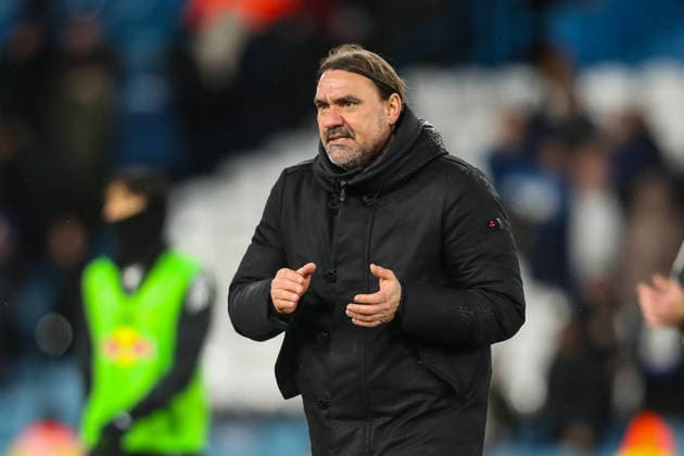 Leeds United v Arsenal, Premier League Daniel Farke Manager Of Leeds United applauds the fans during the Leeds United v Arsenal Premier League match at Elland Road, Leeds, England on 31 January 2026 Credit: Lee Keuneke Every Second Media Editorial use only. All images are copyright Every Second Media Limited. No images may be reproduced without prior permission. All rights reserved. Premier League and Football League images are subject to licensing agreements with Football DataCo Limited. see https: www.football-dataco.com Copyright: xIMAGO EveryxSecondxMediax ESM-1781-0075 LeexKeunekex xEveryxSecondxMediax