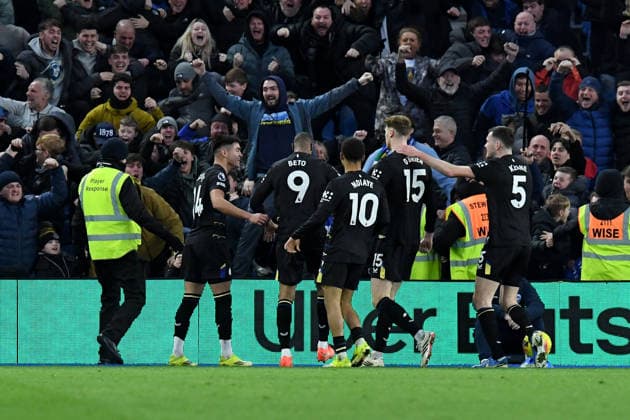 Brighton and Hove Albion v Everton, Premier League GOAL CELEBRATION 1-1 scored by Beto Forward of Everton FC during the Premier League match between Brighton and Hove Albion and Everton at the American Express Stadium, Brighton and Hove, UK on 31 January 2026. Brighton and Hove American Express Stadium East Sussex UK Editorial use only DataCo restrictions apply See www.football-dataco.com , Copyright: xJeffxMoodx PSI-23658-0060