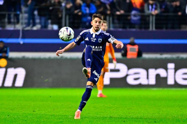 FOOTBALL : Paris FC vs Marseille - Ligue 1 - 31 01 2026 Maxime Lopez ( 21 - PFC ) during the Ligue 1 match between Paris FC and Olympique de Marseille at Stade Jean Bouin on January 31, 2026 in Paris, France. ( Photo by Federico Pestellini PsnewZ ) - ParisFrance  Copyright: xFedericoxPestellinix