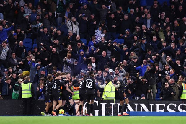 Brighton and Hove Albion v Everton 31 January 2026, Brighton - Premier League Football - Brighton and Hove Albion v Everton - Beto of Everton celebrates their first goal with the fans - Photo: Jacques Feeney Offside. Brighton UK Copyright: xJacquesxFeeneyx xOffsidexOffside
