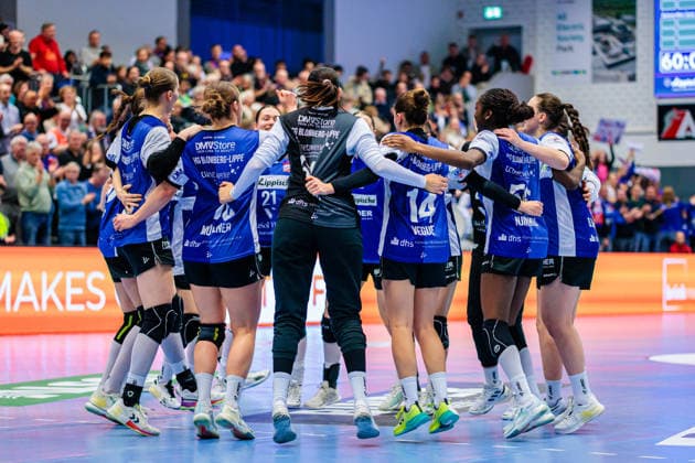 Die Mannschaft von HSG Blomberg-Lippe jubelt freut sich nach 32:28 Sieg GER, HSG Blomberg-Lippe vs. BSV Sachsen Zwickau, Handball, 1. Bundesliga Frauen, 15. Spieltag, 31.01.2026 GER, HSG Blomberg-Lippe vs. BSV Sachsen Zwickau, Handball, 1. Bundesliga Frauen, 15. Spieltag, 31.01.2026 Blomberg Copyright: xEibner-Pressefoto JanxRollingerx EP_JSK