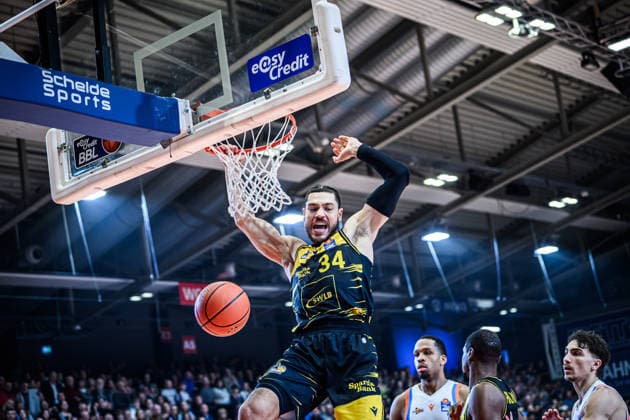 easycredit BBL Basketball Bundesliga 2025 2026 18. Spieltag 31.01.2026 Science City Jena vs MHP RIESEN Ludwigsburg Gavon Schilling (Ludwigsburg), Dunking Sparkassen Arena