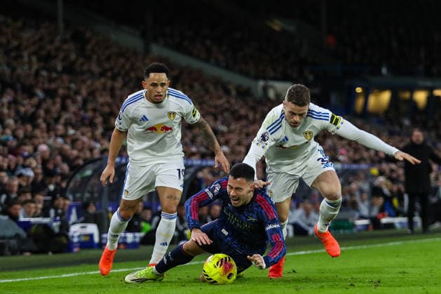Leeds United v Arsenal, Premier League Gabriel Gudmundsson Of Leeds United fouls Gabriel Martinelli Of Arsenal during the Leeds United v Arsenal Premier League match at Elland Road, Leeds, England on 31 January 2026 Credit: Lee Keuneke Every Second Media Editorial use only. All images are copyright Every Second Media Limited. No images may be reproduced without prior permission. All rights reserved. Premier League and Football League images are subject to licensing agreements with Football DataCo Limited. see https: www.football-dataco.com Copyright: xIMAGO EveryxSecondxMediax ESM-1781-0108 LeexKeunekex xEveryxSecondxMediax