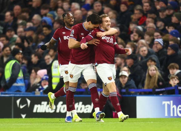 Chelsea v West Ham United, English Premier League, Stamford Bridge, London, UK - 31 01 2026 Jarrod Bowen of West Ham United celebrates scoring their first goal in the Premier League away game against Chelsea at Stamford Bridge London Stamford Bridge London GBR, UK NEWSPAPERS OUT Copyright: xMarkxGreenwoodx