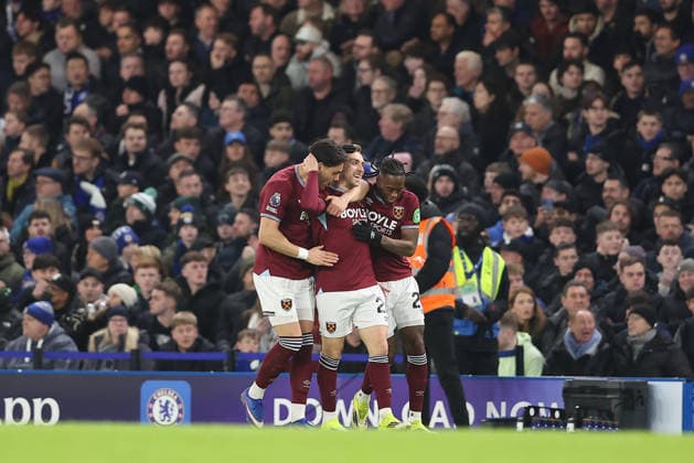 31st January 2026; Stamford Bridge, Chelsea, London, England: Premier League Football, Chelsea versus West Ham United; Jarrod Bowen of West Ham United celebrates his goal in the 7th minute for 0-1  KatiexChan Content restricted for UK based newspaper