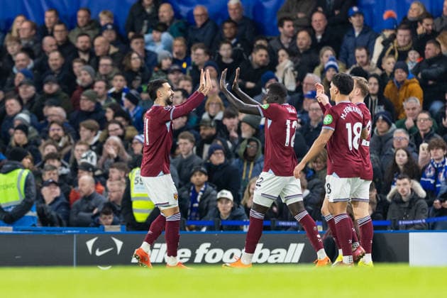 Chelsea v West Ham United, Premier League GOAL 0-1. West Ham United forward Valent’n Castellanos (11) celebrates with teammate, West Ham United defender El Hadji Malick Diouf (12) after a goal by West Ham United forward Jarrod Bowen (20) during the Premier League match between Chelsea and West Ham United at Stamford Bridge, London, UK on 31 January 2026. London Stamford Bridge Greater London UK Editorial use only DataCo restrictions apply See www.football-dataco.com , Copyright: xToyinxOshodix PSI-23659-0015