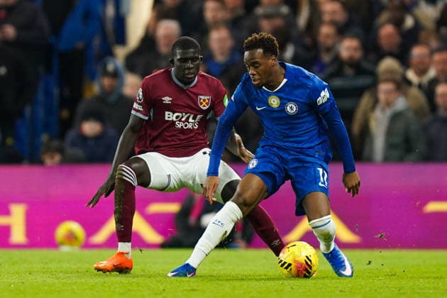 Chelsea v West Ham United, Premier League Jamie Gittens of Chelsea under pressure from El Hadji Malick Diouf of West Ham United during the Chelsea v West Ham United Premier League match at Stamford Bridge, London, England on 31 January 2026 Credit: Dylan Hepworth Every Second Media Editorial use only. All images are copyright Every Second Media Limited. No images may be reproduced without prior permission. All rights reserved. Premier League and Football League images are subject to licensing agreements with Football DataCo Limited. see https: www.football-dataco.com Copyright: xIMAGO EveryxSecondxMediax ESM-1782-0034 DylanxHepworthx xEveryxSecondxMediax