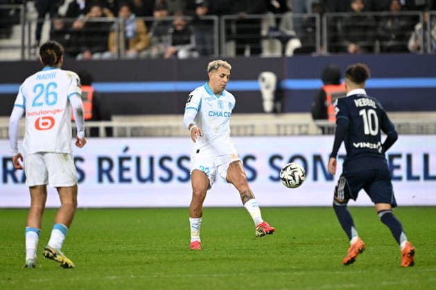 Paris FC v Olympique de Marseille - Ligue 1 McDonald s 2025 2026 32 Facundo MEDINA (om) during the Ligue 1 McDonald s match between Paris FC and Marseille at Stade Jean Bouin on January 31, 2026 in Paris, France. Paris France  Copyright: xFEPx 776348267