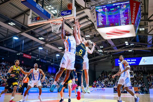 Keith, Braxton (Forward, Science City Jena, 13), Toms, Skuja (Guard, MHP Riesen Ludwigsburg, 5), Chris, Carter (Guard, Science City Jena, 5), Brandon, Tischler (Forward, MHP Riesen Ludwigsburg, 24) GER, Science City Jena gegen MHP Riesen Ludwigsburg, easyCredit Basketball Bundesliga, 18.Spieltag, Saison 2025 2026, 31.01.2026 GER, Science City Jena gegen MHP Riesen Ludwigsburg, easyCredit Basketball Bundesliga, 18.Spieltag, Saison 2025 2026, 31.01.2026 Jena Copyright: xEibner-Pressefoto MartinxHerbstx EP_MHT