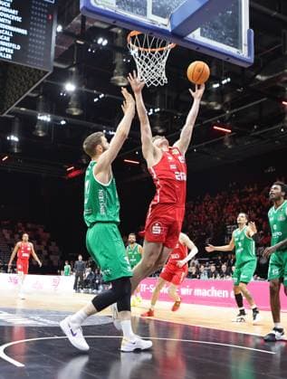 31.01.2026 - Basketball - Saison 2025 2026 - 2. Bundesliga Pro-A - 20. Spieltag: Nürnberg Falcons Basketball Club NBC - EPG Baskets Koblenz - Sportfoto Zink DaMa - xdaxmax - Marko Bacak (13, EPG Guardians Koblenz ) Tom Stoiber (28, Nürnberg Falcons BC NBC )