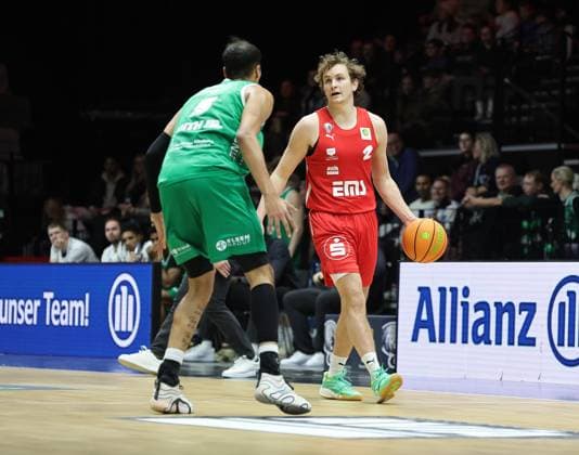 31.01.2026 - Basketball - Saison 2025 2026 - 2. Bundesliga Pro-A - 20. Spieltag: Nürnberg Falcons Basketball Club NBC - EPG Baskets Koblenz - Sportfoto Zink DaMa - xdaxmax - Timothy Tim Smith (5, EPG Guardians Koblenz ) Cartee Dean Whitt (2, Nürnberg Falcons BC NBC )