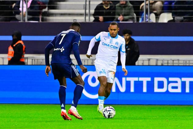 FOOTBALL : Paris FC vs Marseille - Ligue 1 - 31 01 2026 Alimami GORY ( 7 - PFC ) and Igor Paixao ( 14 - Olympique Marseille ) during the Ligue 1 match between Paris FC and Olympique de Marseille at Stade Jean Bouin on January 31, 2026 in Paris, France. ( Photo by Federico Pestellini PsnewZ ) - ParisFrance  Copyright: xFedericoxPestellinix