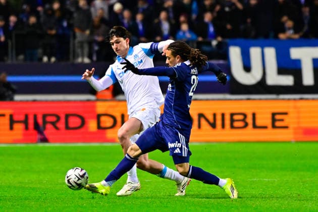 FOOTBALL : Paris FC vs Marseille - Ligue 1 - 31 01 2026 Leonardo BALERDI ( 5 - Olympique Marseille ) and Luca Koleosho ( 24 - PFC ) during the Ligue 1 match between Paris FC and Olympique de Marseille at Stade Jean Bouin on January 31, 2026 in Paris, France. ( Photo by Federico Pestellini PsnewZ ) - ParisFrance  Copyright: xFedericoxPestellinix