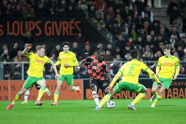 FC Lorient v FC Nantes - Ligue 1 McDonald s 2025 2026 03 Nicolas COZZA (fcn) - 17 Jean Victor MAKENGO (fcl) during the Ligue 1 McDonald s match between Lorient and Nantes at Stade du Moustoir on January 31, 2026 in Lorient, France. Lorient France  Copyright: xFEPx 776348266