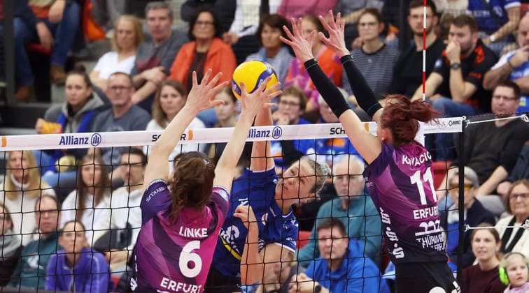 31.01.2026, Deutschland, Stuttgart Volleyball Allianz MTV Stuttgart vs. Schwarz-Weiß Erfurt, Antonia Stautz (Stuttgart, Mitte)