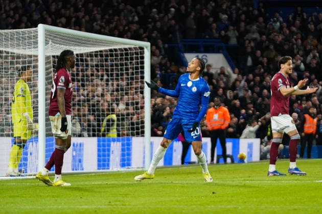 Chelsea v West Ham United, Premier League Joao Pedro of Chelsea celebrating his goal to make it 1-2 during the Chelsea v West Ham United Premier League match at Stamford Bridge, London, England on 31 January 2026 Credit: Dylan Hepworth Every Second Media Editorial use only. All images are copyright Every Second Media Limited. No images may be reproduced without prior permission. All rights reserved. Premier League and Football League images are subject to licensing agreements with Football DataCo Limited. see https: www.football-dataco.com Copyright: xIMAGO EveryxSecondxMediax ESM-1782-0056 DylanxHepworthx xEveryxSecondxMediax