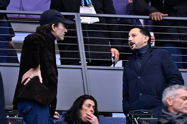 FOOTBALL : Paris FC vs Marseille - Ligue 1 - 31 01 2026 Antoine Arnault ( owner PFC ) talks with Pablo Longoria ( president Olympique Marseille ) during the Ligue 1 match between Paris FC and Olympique de Marseille at Stade Jean Bouin on January 31, 2026 in Paris, France. ( Photo by Federico Pestellini PsnewZ ) - ParisFrance  Copyright: xFedericoxPestellinix