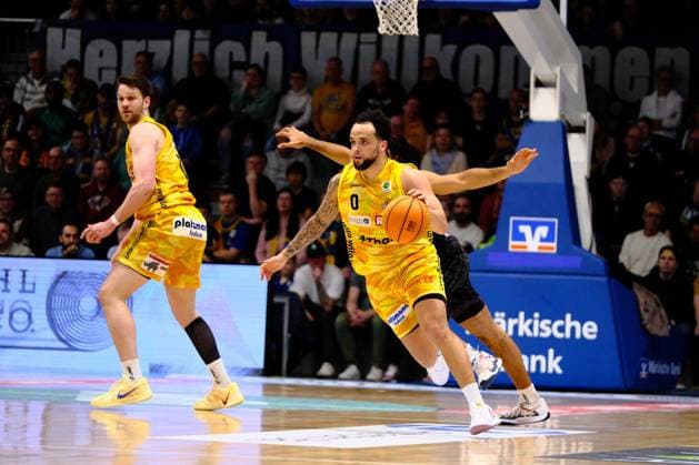 ProA - Phoenix Hagen vs. Tigers Tübingen, Hagen, 31.01.2026, Ischelandhalle Hagen Marcus Henri Graves ( 0, Phoenix Hagen, PG) beim Spielaufbau; Barmer2BasketballBundesliga ProA - Phoenix Hagen vs. Tigers Tübingen, Hagen, 31.01.2026, Ischelandhalle Hagen Copyright: xBEAUTIFULxSPORTS Piepenstockx