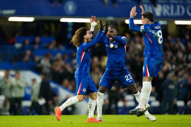 Chelsea v West Ham United, Premier League Marc Cucurella of Chelsea celebrating his goal to make it 2-2 during the Chelsea v West Ham United Premier League match at Stamford Bridge, London, England on 31 January 2026 Credit: Dylan Hepworth Every Second Media Editorial use only. All images are copyright Every Second Media Limited. No images may be reproduced without prior permission. All rights reserved. Premier League and Football League images are subject to licensing agreements with Football DataCo Limited. see https: www.football-dataco.com Copyright: xIMAGO EveryxSecondxMediax ESM-1782-0067 DylanxHepworthx xEveryxSecondxMediax