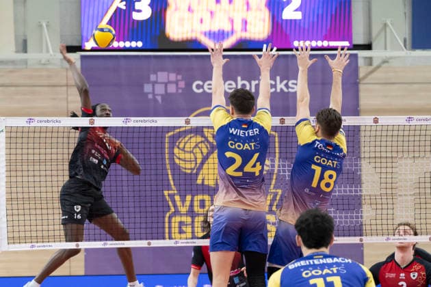 1.Volleyball Bundesliga -Saison 2025 2026 Cerebricks Volley Goats Mitteldeutschland vs.Barock Volleys MTV Ludwigsburg Halle, Deutschland 31. Januar 2026: Im Bild:Nyherowo Omene (Ludwigsburg) , Clay Wieter (Bitterfeld) und Dax Tompkins (Bitterfeld) Halle Saale swh.Arena Sachsen-Anhalt Deutschland